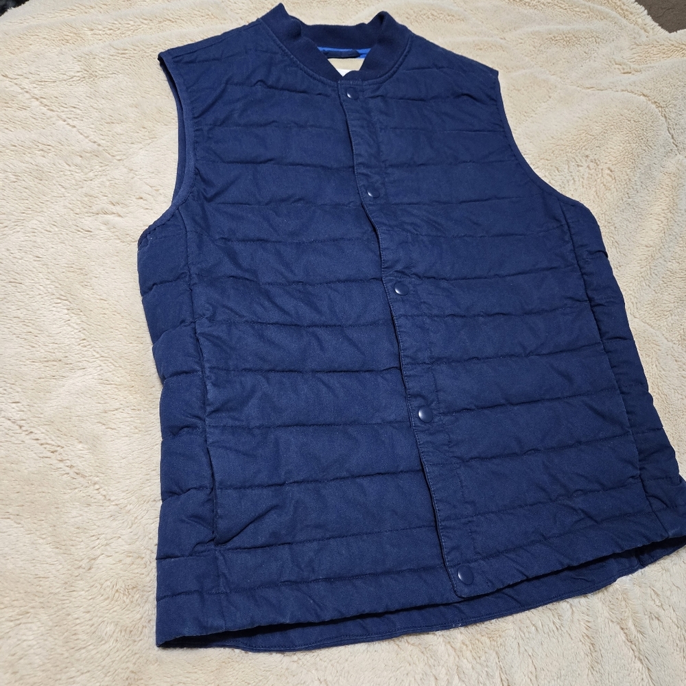 GAP Primaloft Down Alternative Men or Womens Gap Vest Size small